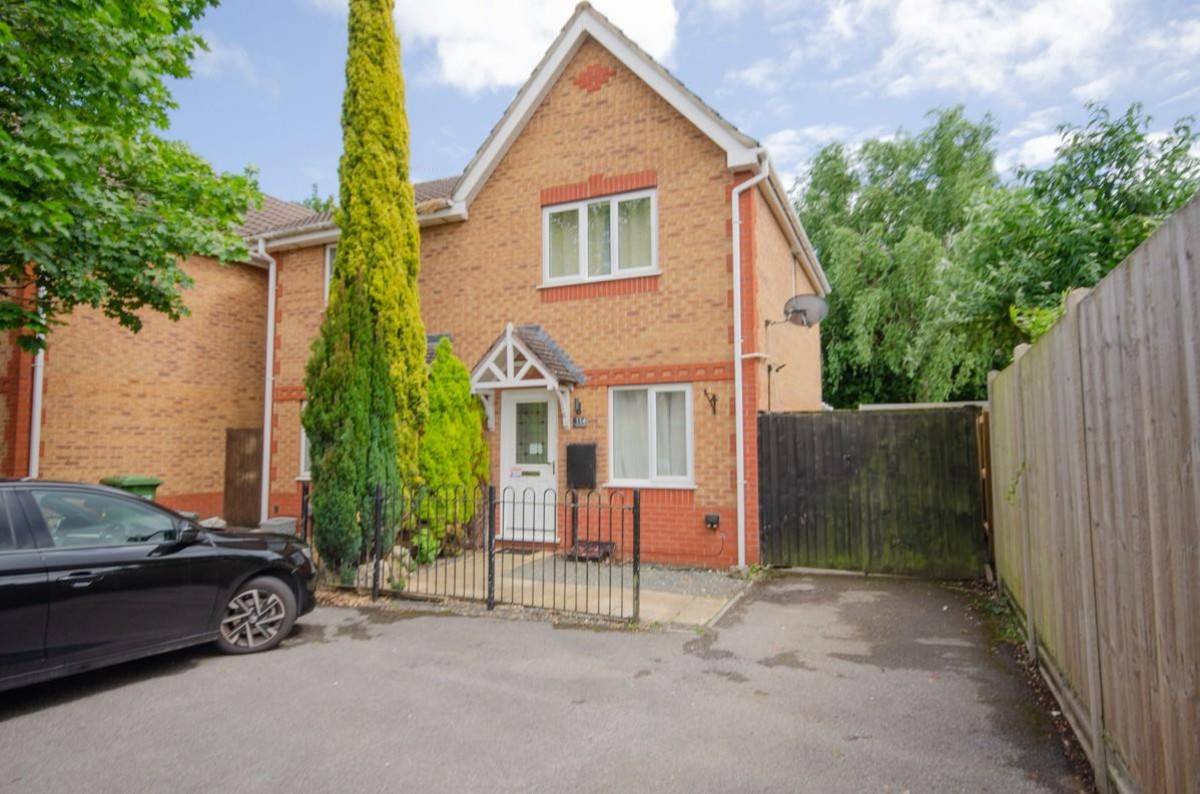 114 Westons Brake, Emersons Green, Bristol, BS16