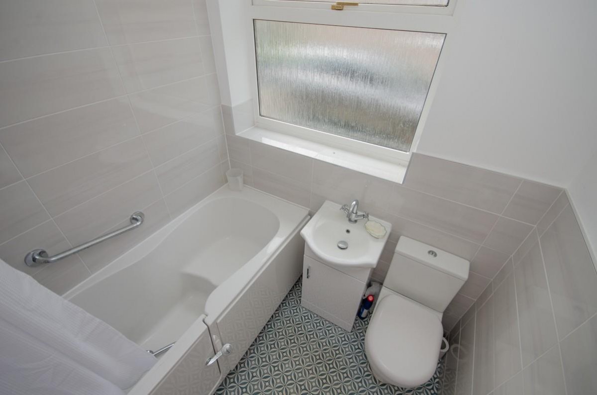 Homefield Road, Pucklechurch, Bristol, BS16 9QD
