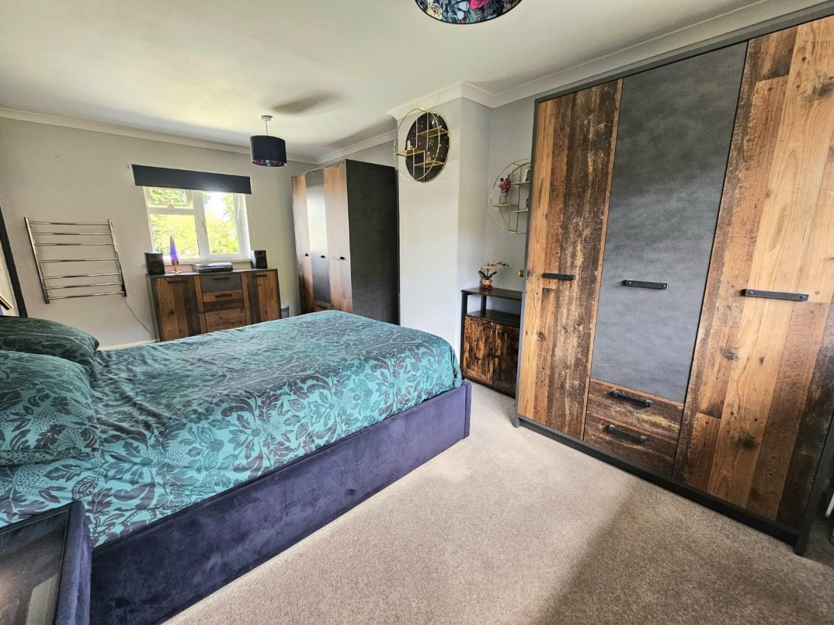 Whiteway Close, Dursley