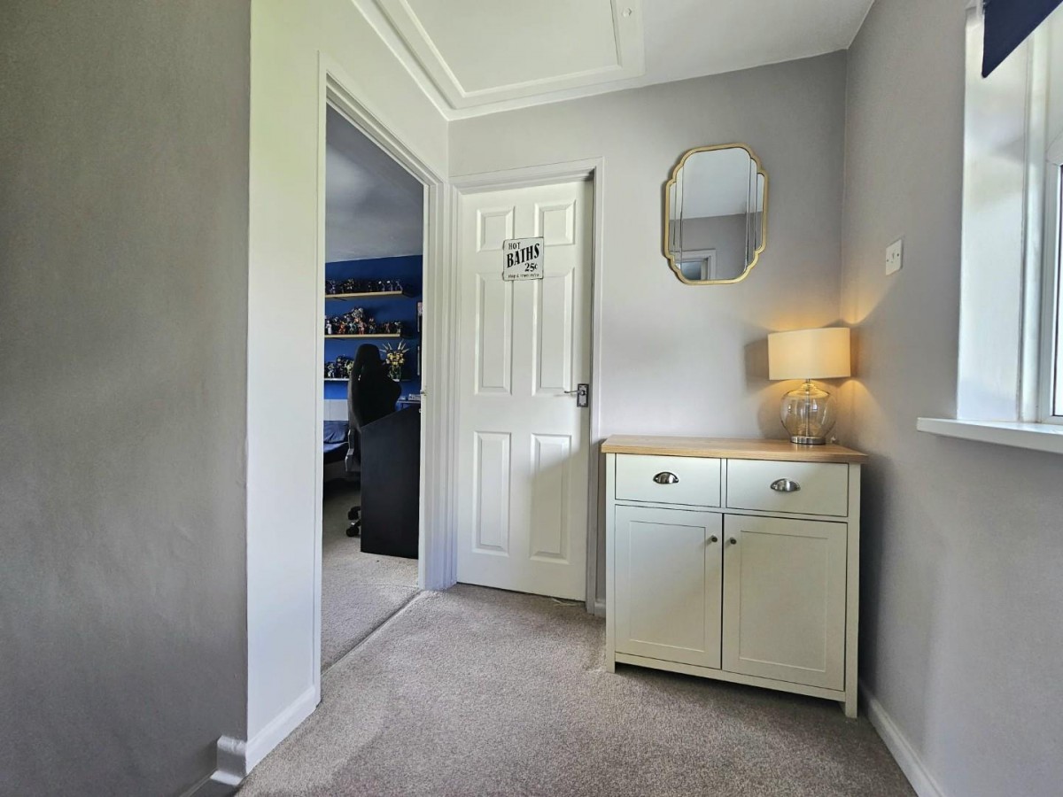 Whiteway Close, Dursley