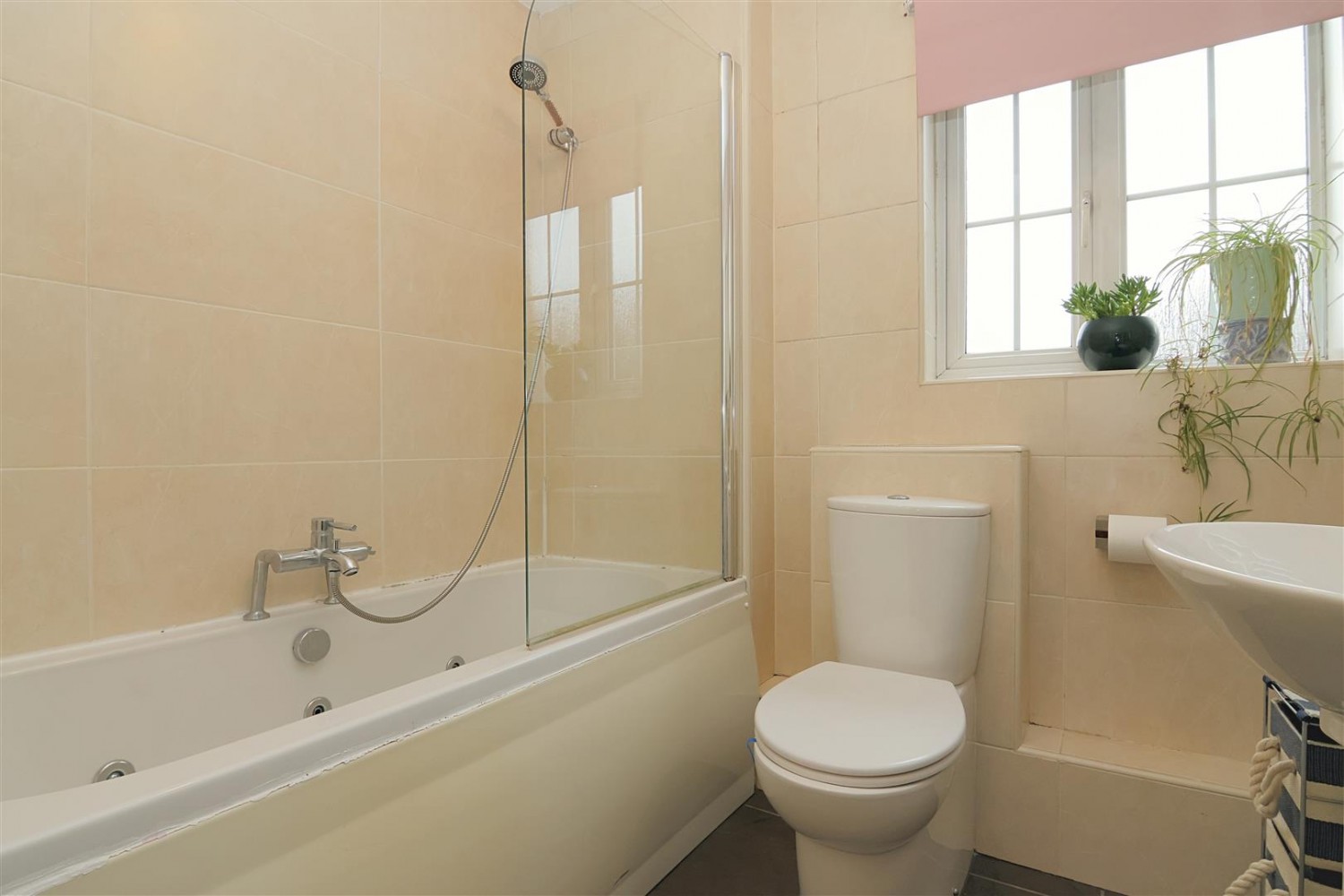 Broadlands Avenue, Pudsey, LS28
