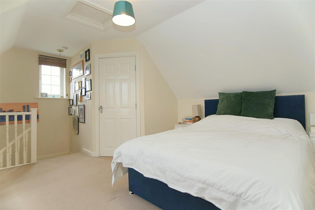 Broadlands Avenue, Pudsey, LS28