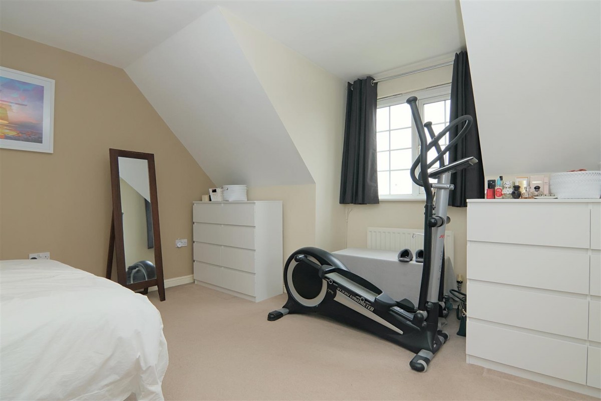 Broadlands Avenue, Pudsey, LS28