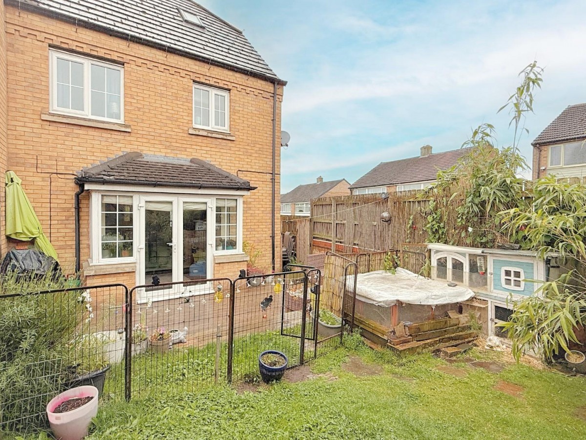 Broadlands Avenue, Pudsey, LS28