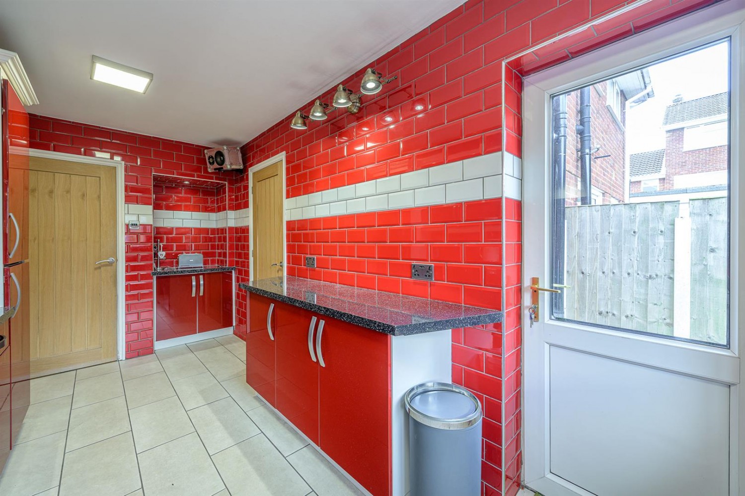 Oakleighs, Stourbridge, DY8 5JA