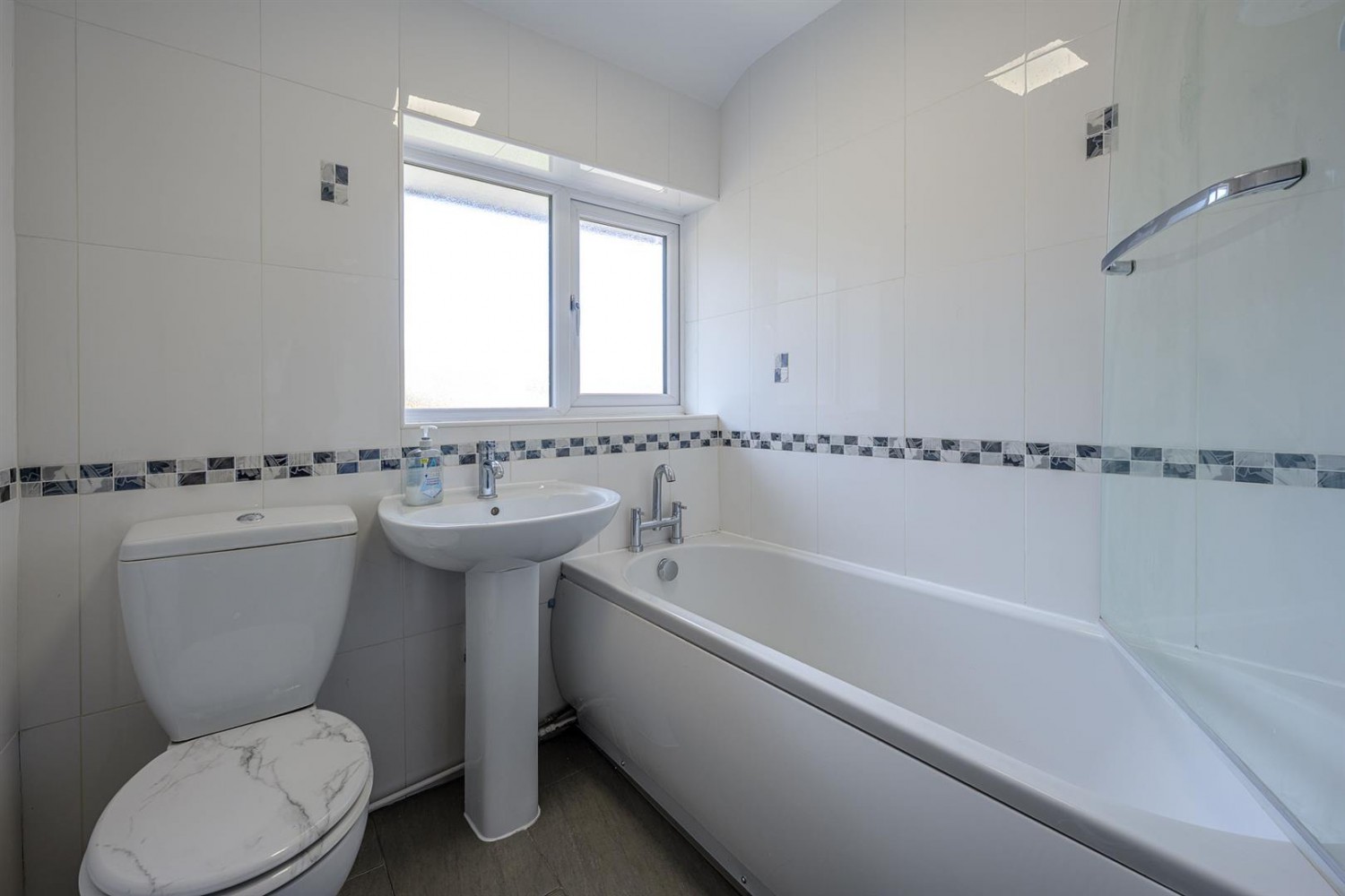 Oakleighs, Stourbridge, DY8 5JA