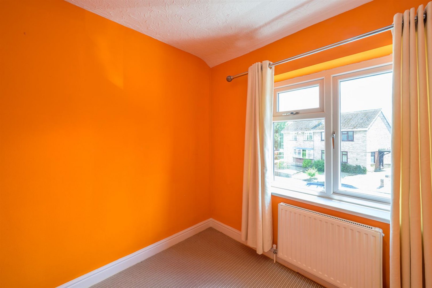 Oakleighs, Stourbridge, DY8 5JA