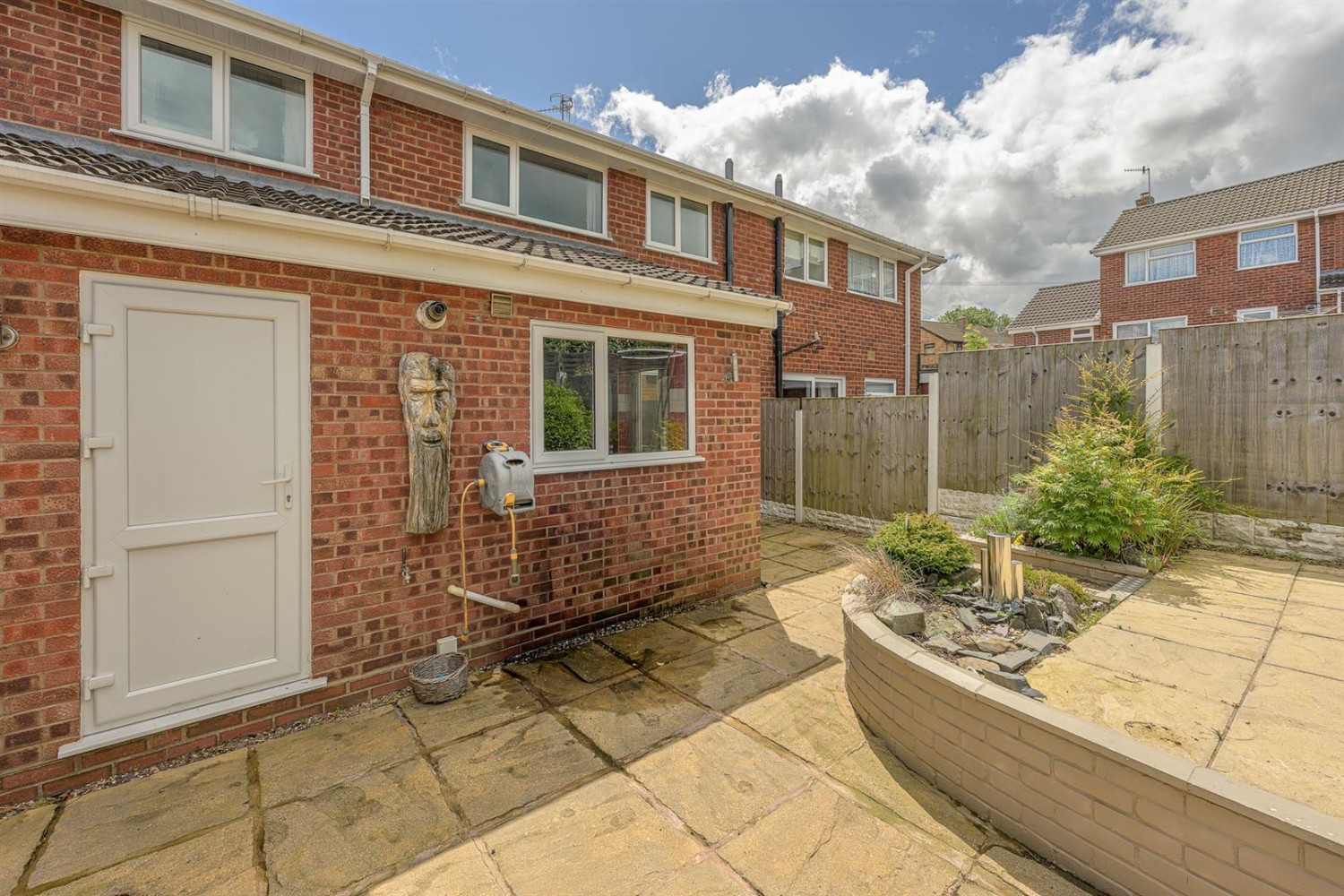 Oakleighs, Stourbridge, DY8 5JA