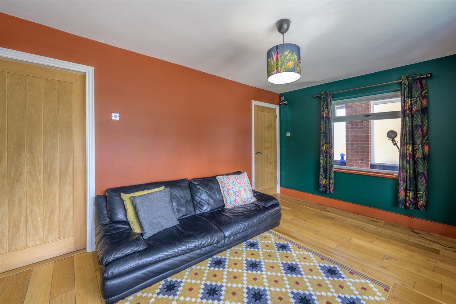 Oakleighs, Stourbridge, DY8 5JA