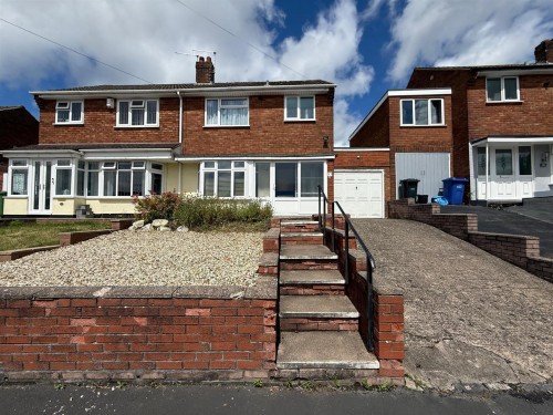 Wychbury Road, Quarry Bank, DY5 2XU