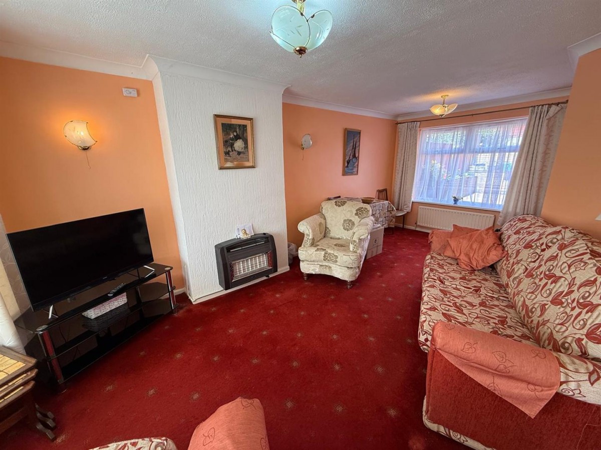 Wychbury Road, Quarry Bank, DY5 2XU