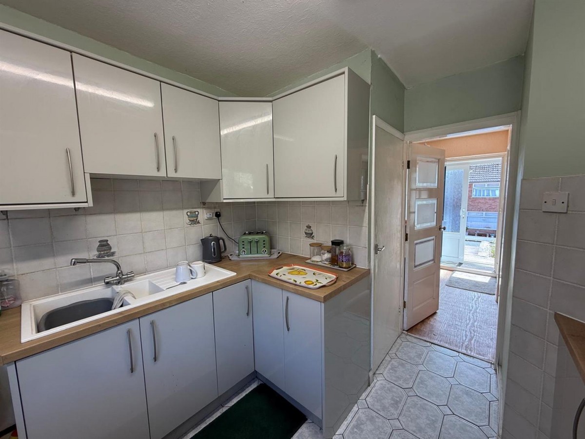 Wychbury Road, Quarry Bank, DY5 2XU