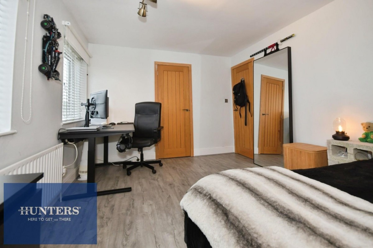 Holme Hall Crescent, Holme Hall, Chesterfield, S40 4PQ