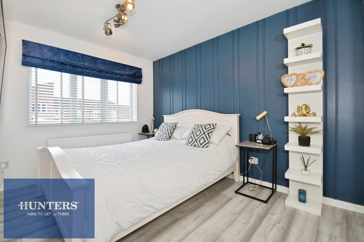 Holme Hall Crescent, Holme Hall, Chesterfield, S40 4PQ