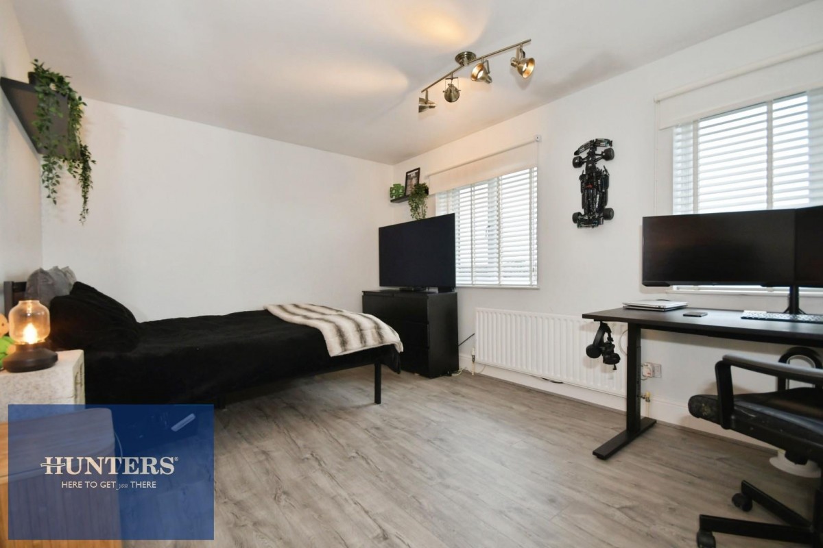Holme Hall Crescent, Holme Hall, Chesterfield, S40 4PQ