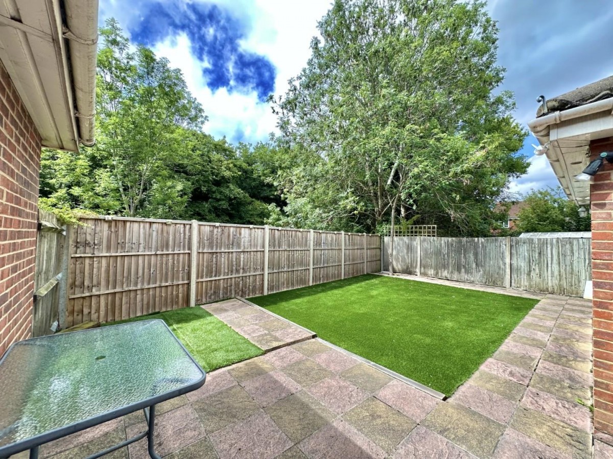 Brentford Close, Yeading, UB4
