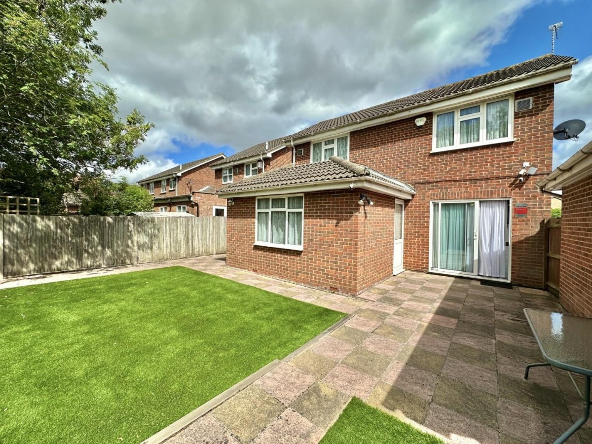 Brentford Close, Yeading, UB4