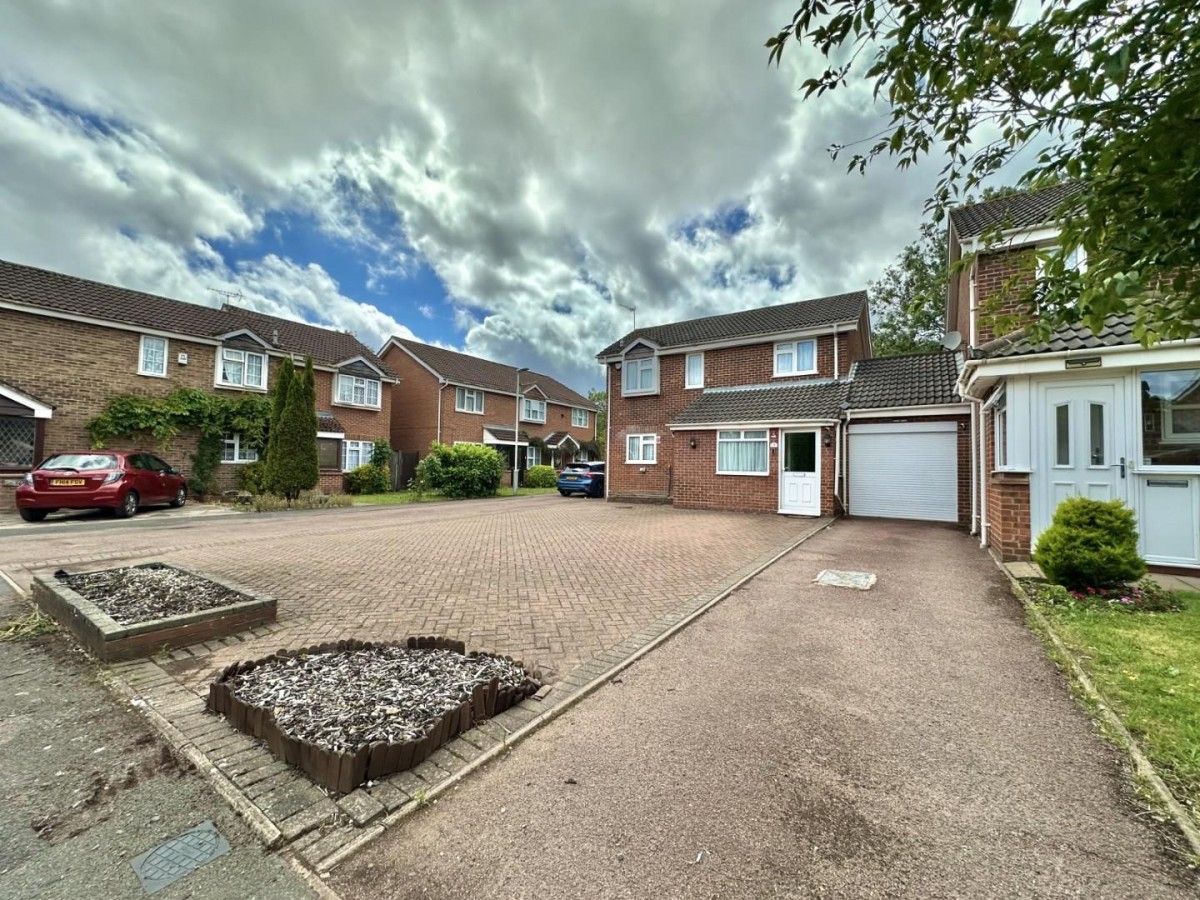 Brentford Close, Yeading, UB4