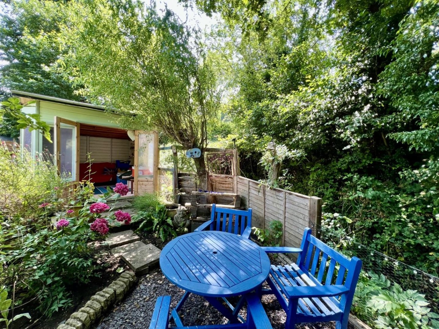 5 bedroom House for sale in Church Road, Cam, Dursley