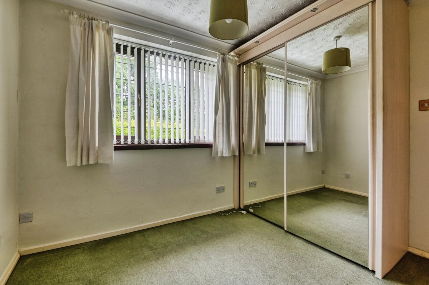 3 bedroom House for sale in Dovestone, Wilnecote, Tamworth