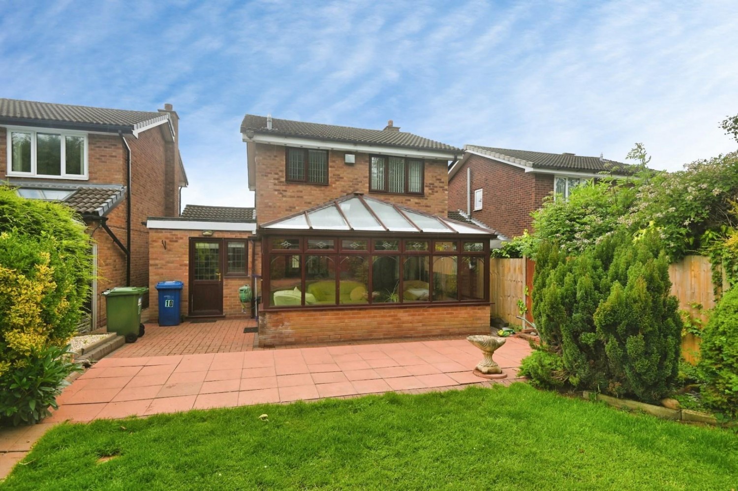 3 bedroom House for sale in Dovestone, Wilnecote, Tamworth