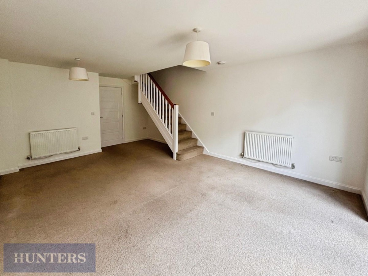 Whitaker Close, Exeter. EX1 3WR