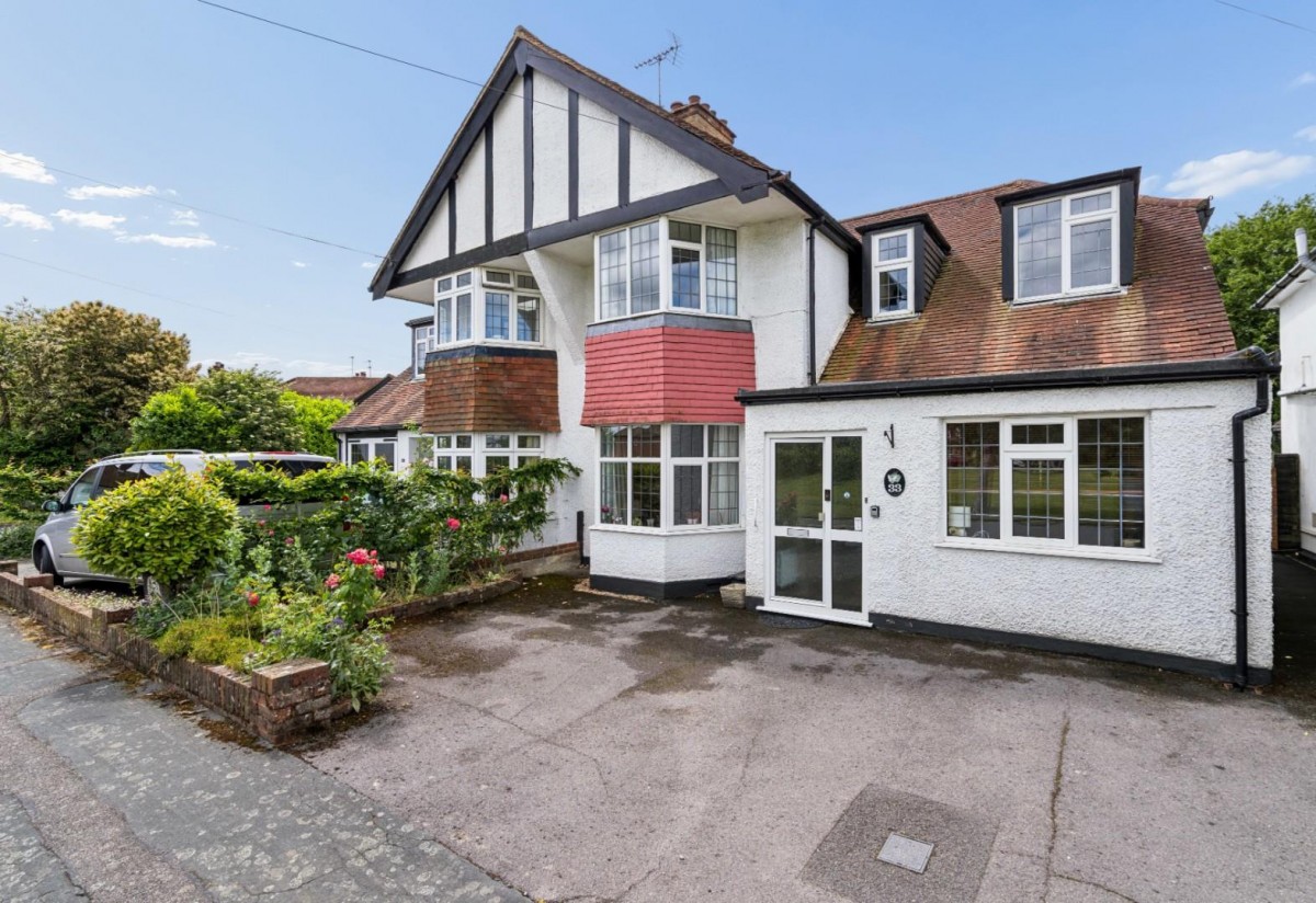 Woodside Close, Amersham, Buckinghamshire, HP6 5EF