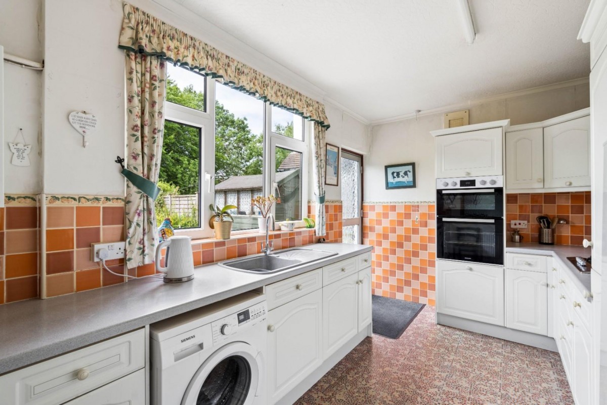 Woodside Close, Amersham, Buckinghamshire, HP6 5EF
