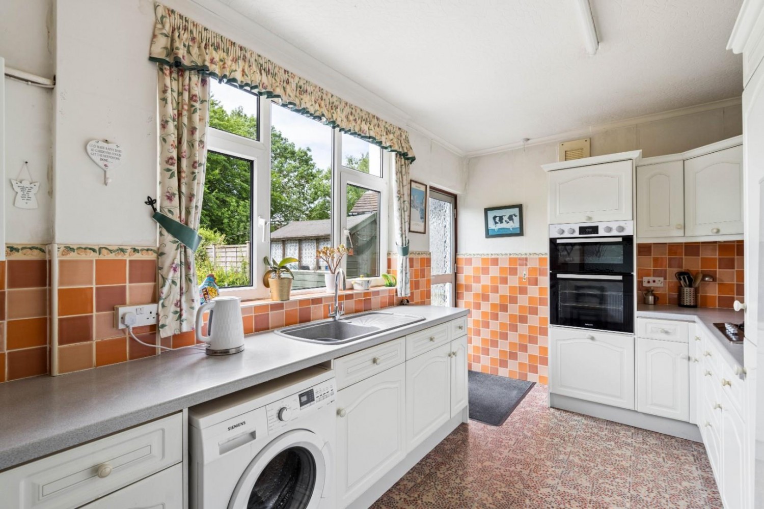 Woodside Close, Amersham, Buckinghamshire, HP6 5EF