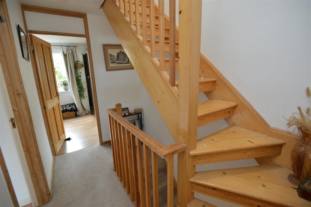 Milverton Gardens, St Werburghs, Bristol BS6 5JQ