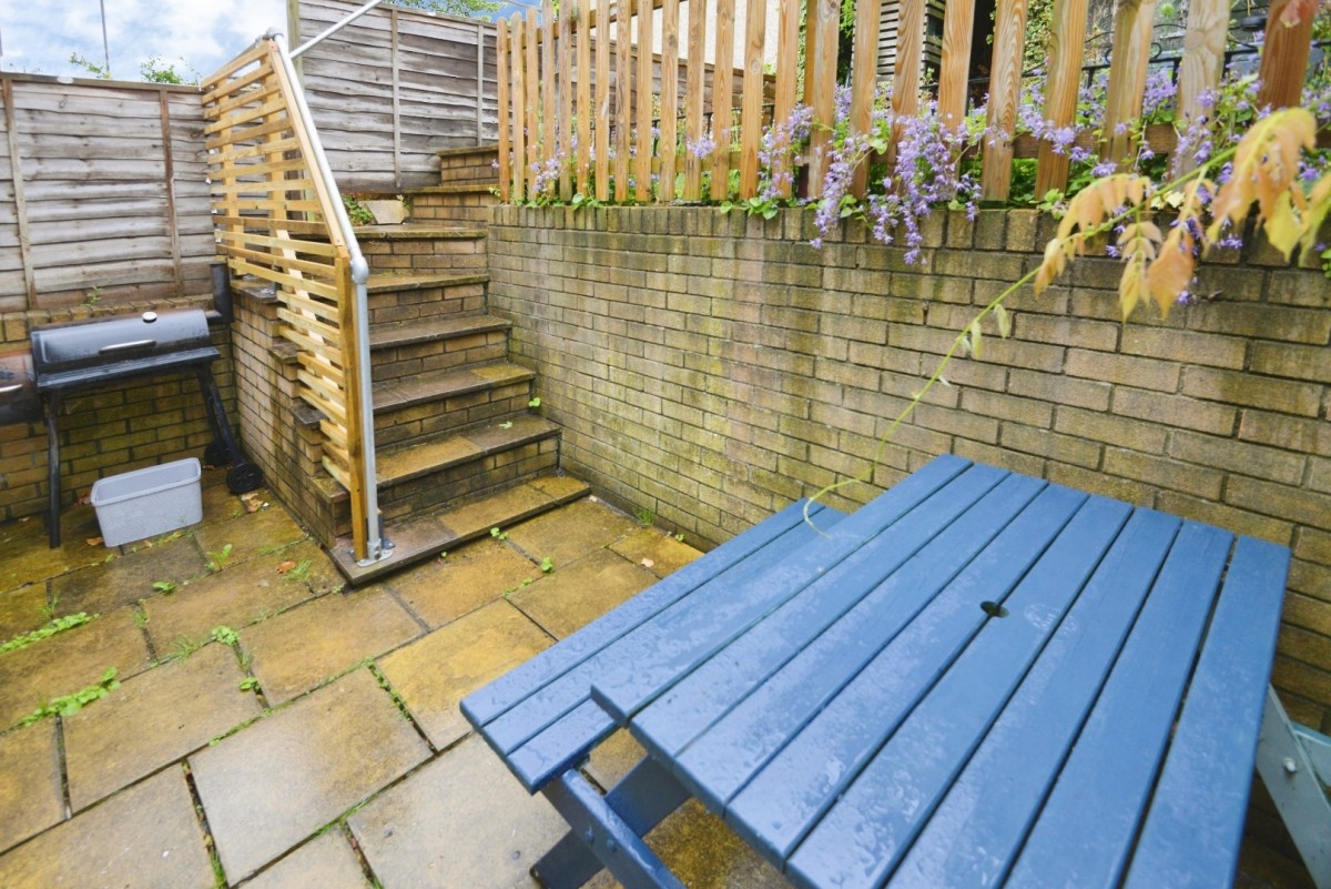 Milverton Gardens, St Werburghs, Bristol BS6 5JQ