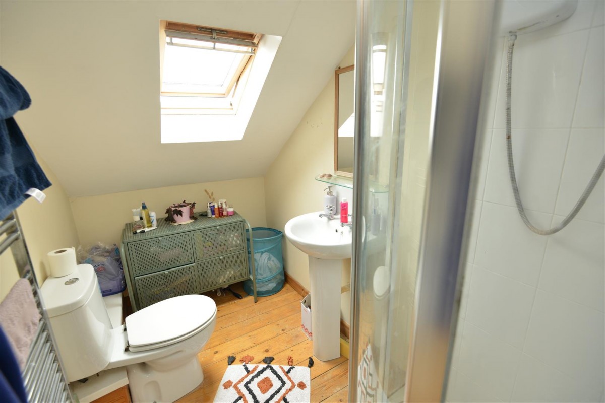 Milverton Gardens, St Werburghs, Bristol BS6 5JQ