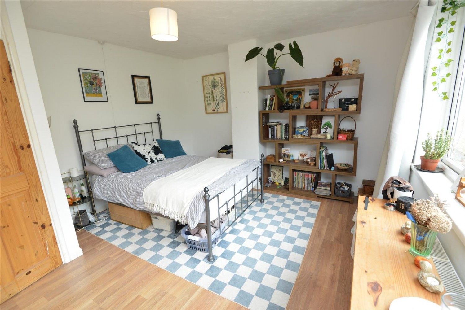3 bedroom House for sale in Milverton Gardens, St Werburghs, Bristol BS6 5JQ