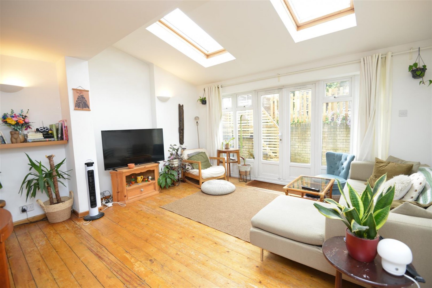 3 bedroom House for sale in Milverton Gardens, St Werburghs, Bristol BS6 5JQ