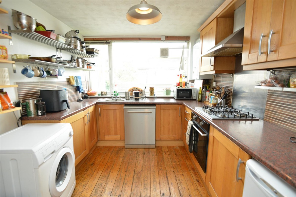 Milverton Gardens, St Werburghs, Bristol BS6 5JQ