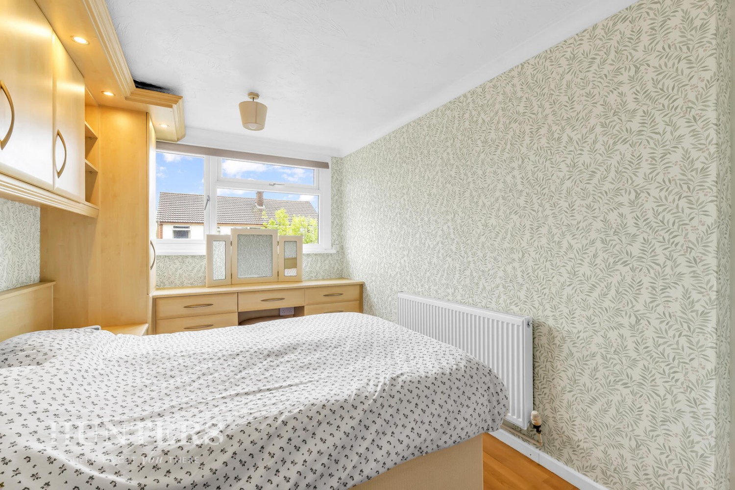 Chichester Close, Smithy Bridge, OL15 8QL