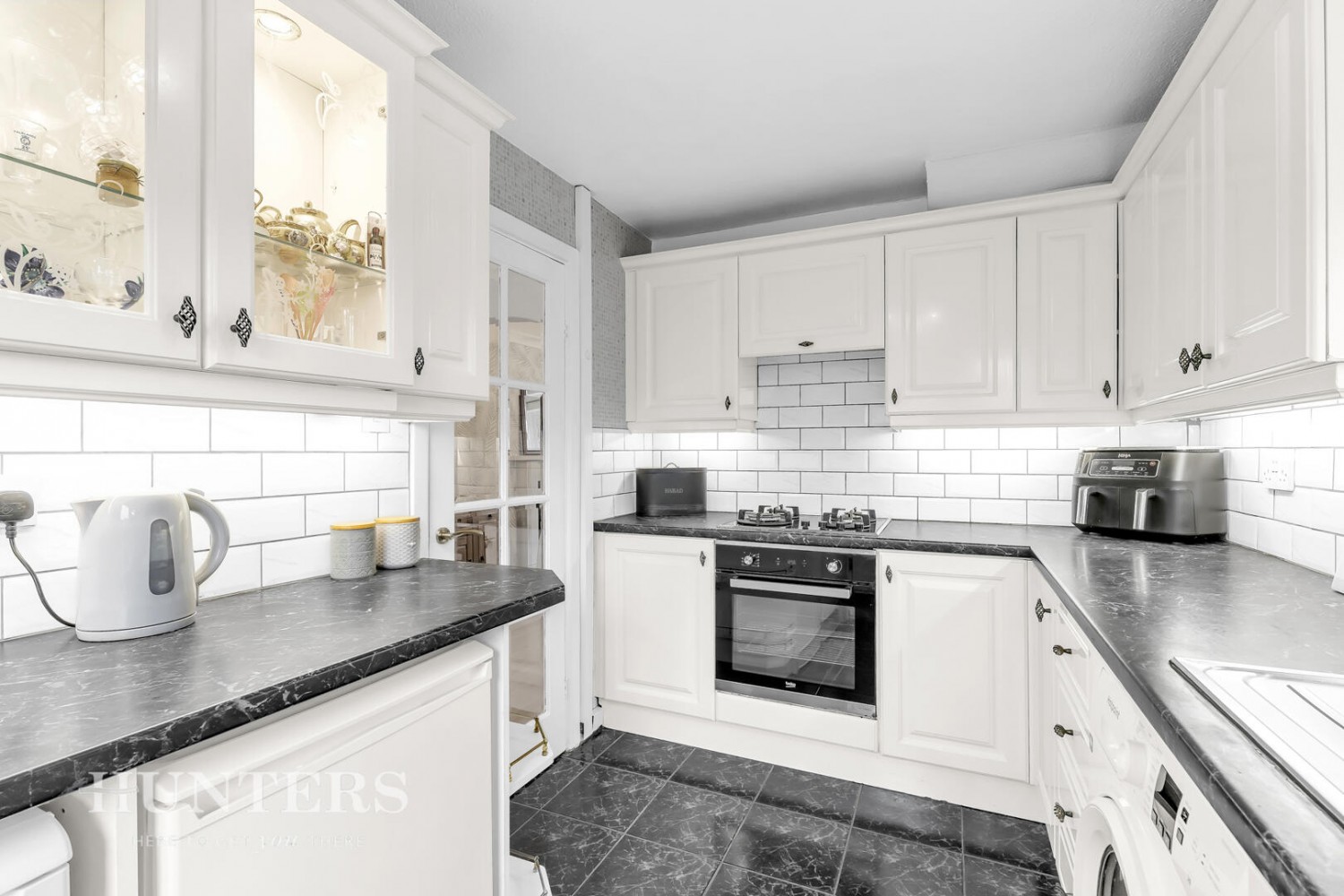 Chichester Close, Smithy Bridge, OL15 8QL
