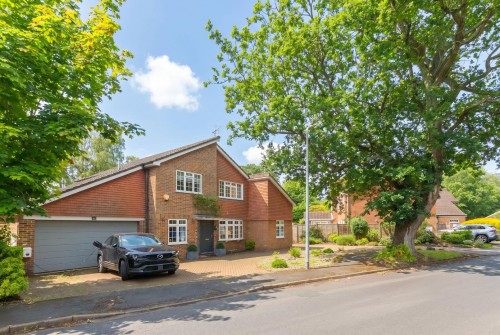 Heath Court, Leighton Buzzard