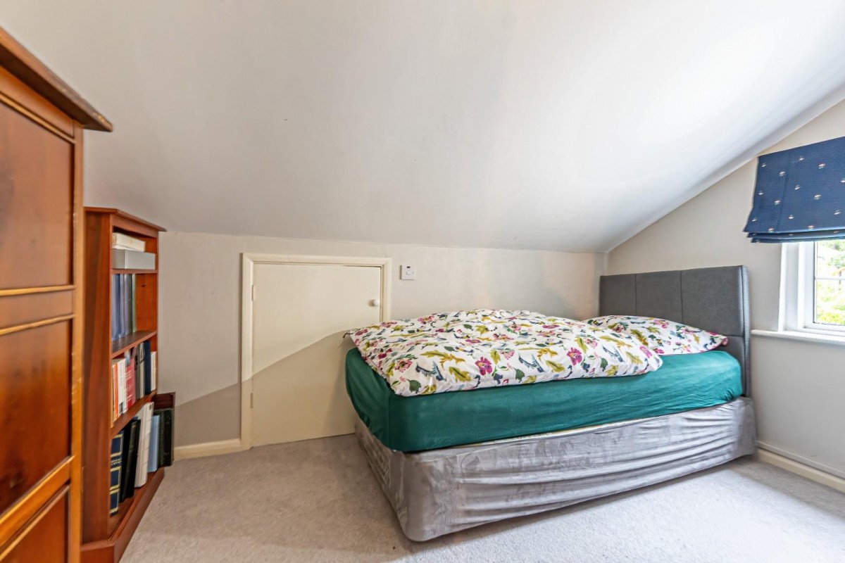 Heath Court, Leighton Buzzard