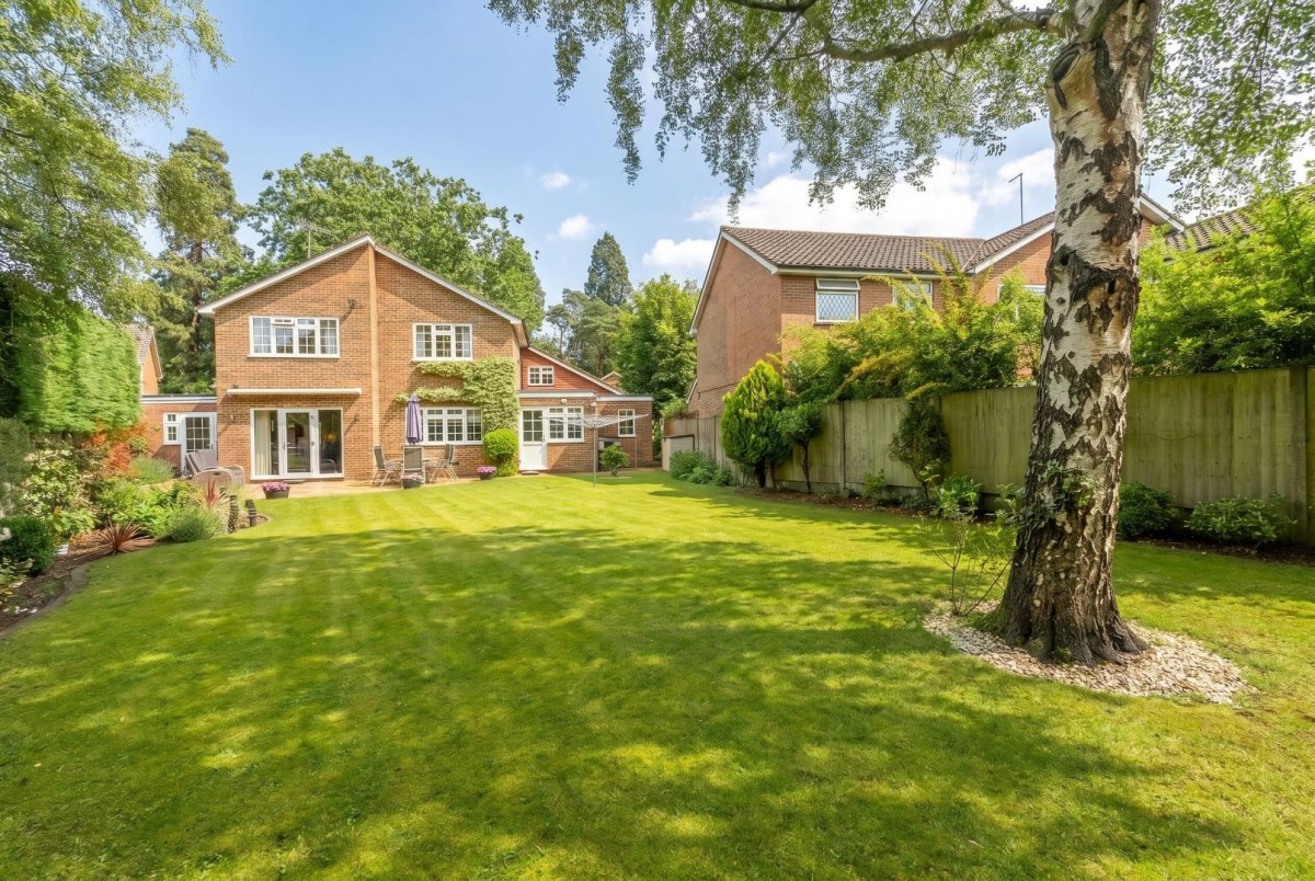 Heath Court, Leighton Buzzard