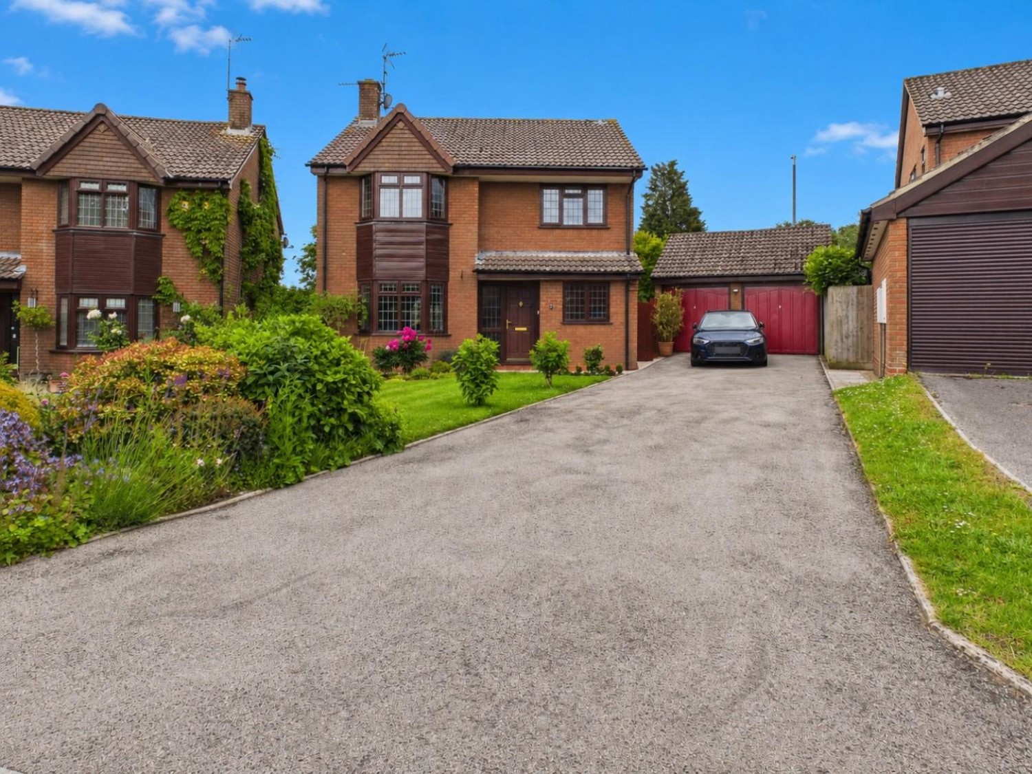 Bockenem Close, Thornbury, Bristol, BS35 2XH