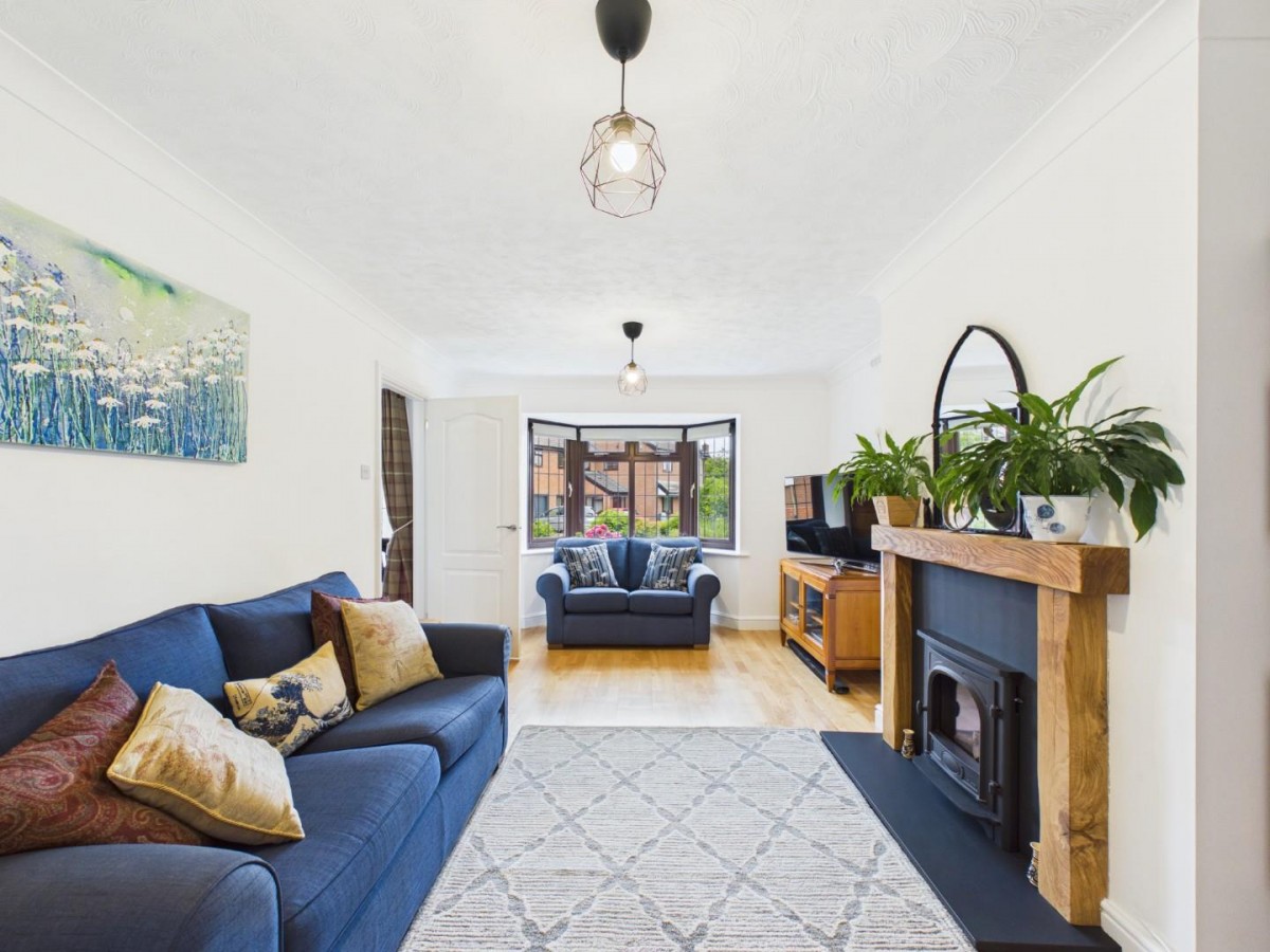 Bockenem Close, Thornbury, Bristol, BS35 2XH