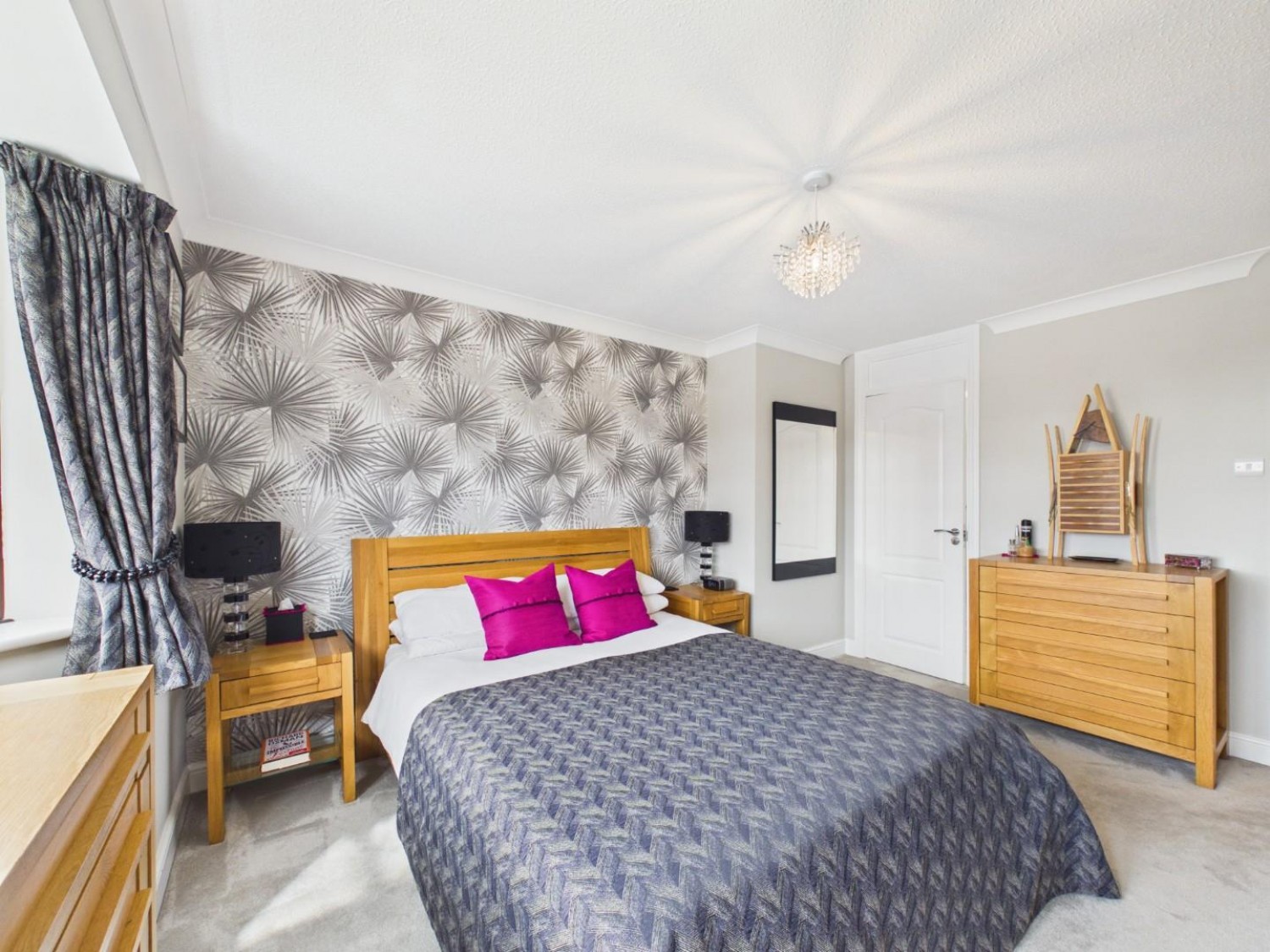 Bockenem Close, Thornbury, Bristol, BS35 2XH