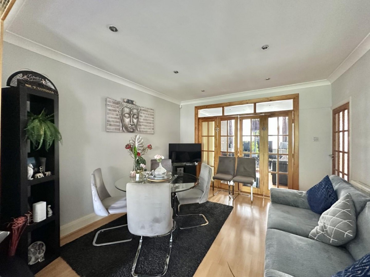 Stirling Road, Hayes