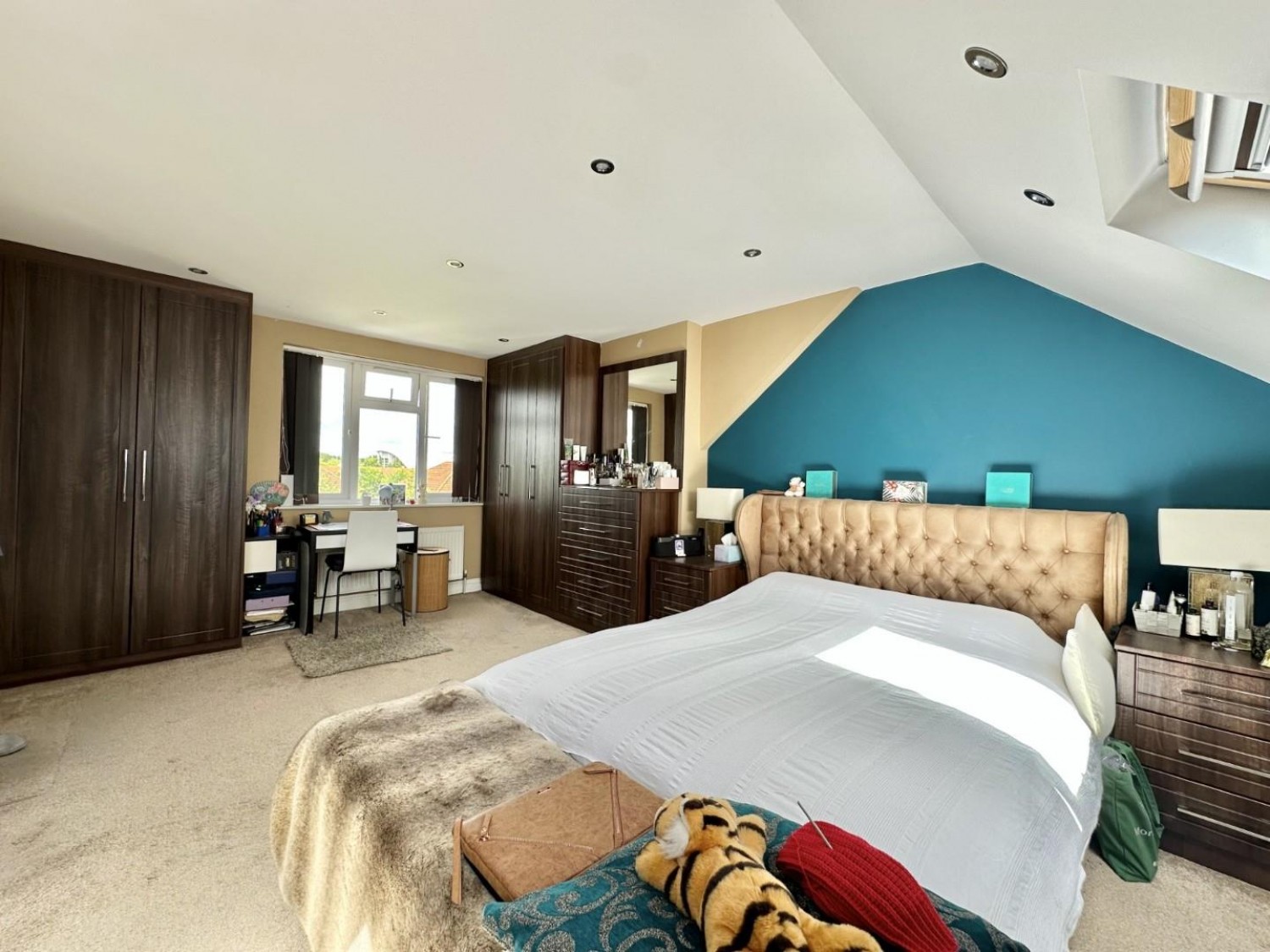 4 bedroom House for sale in Stirling Road, Hayes