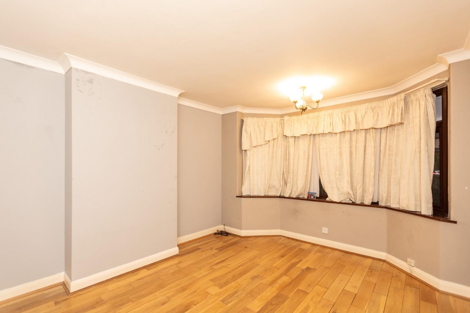 Hill Road, Castleford