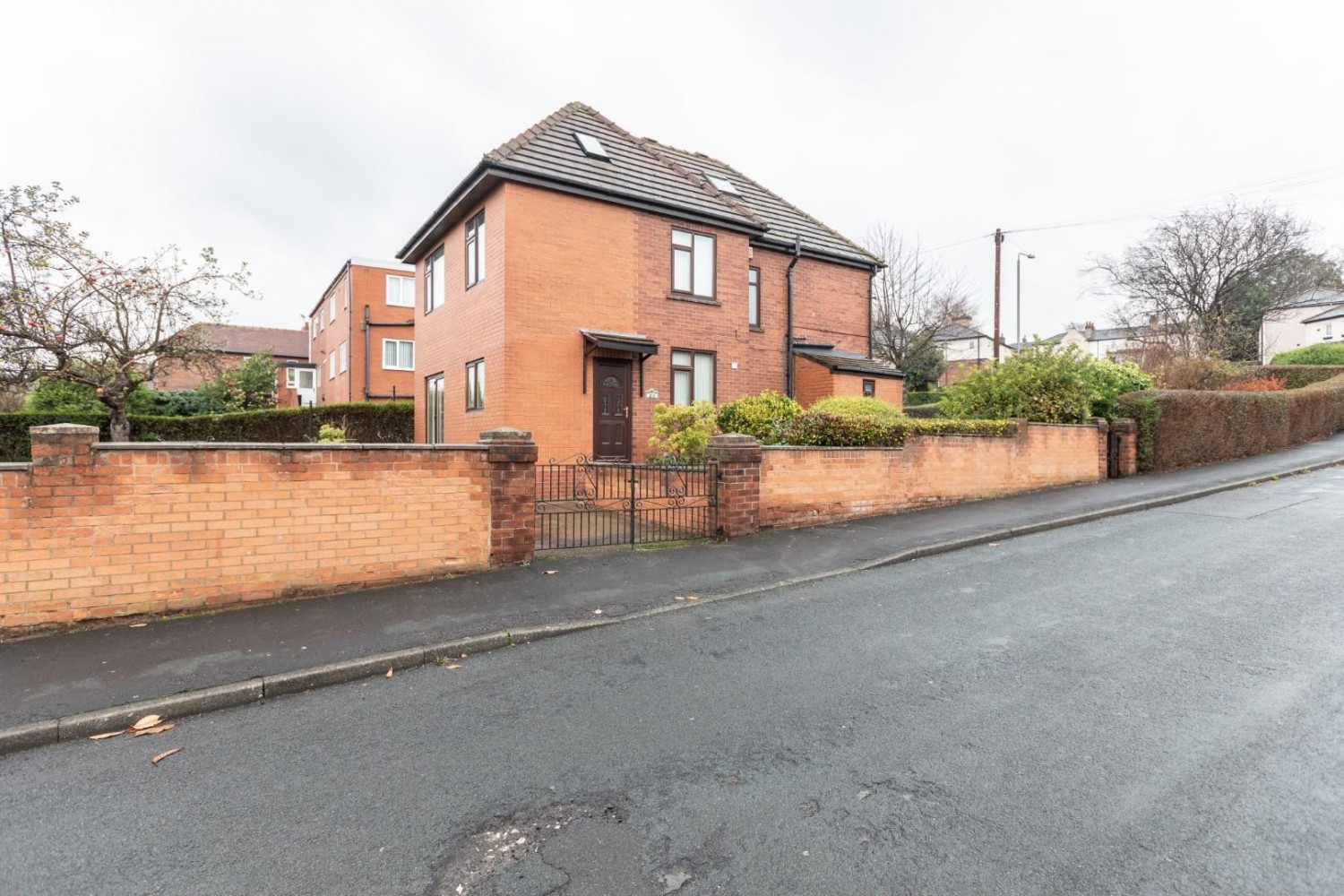 Hill Road, Castleford
