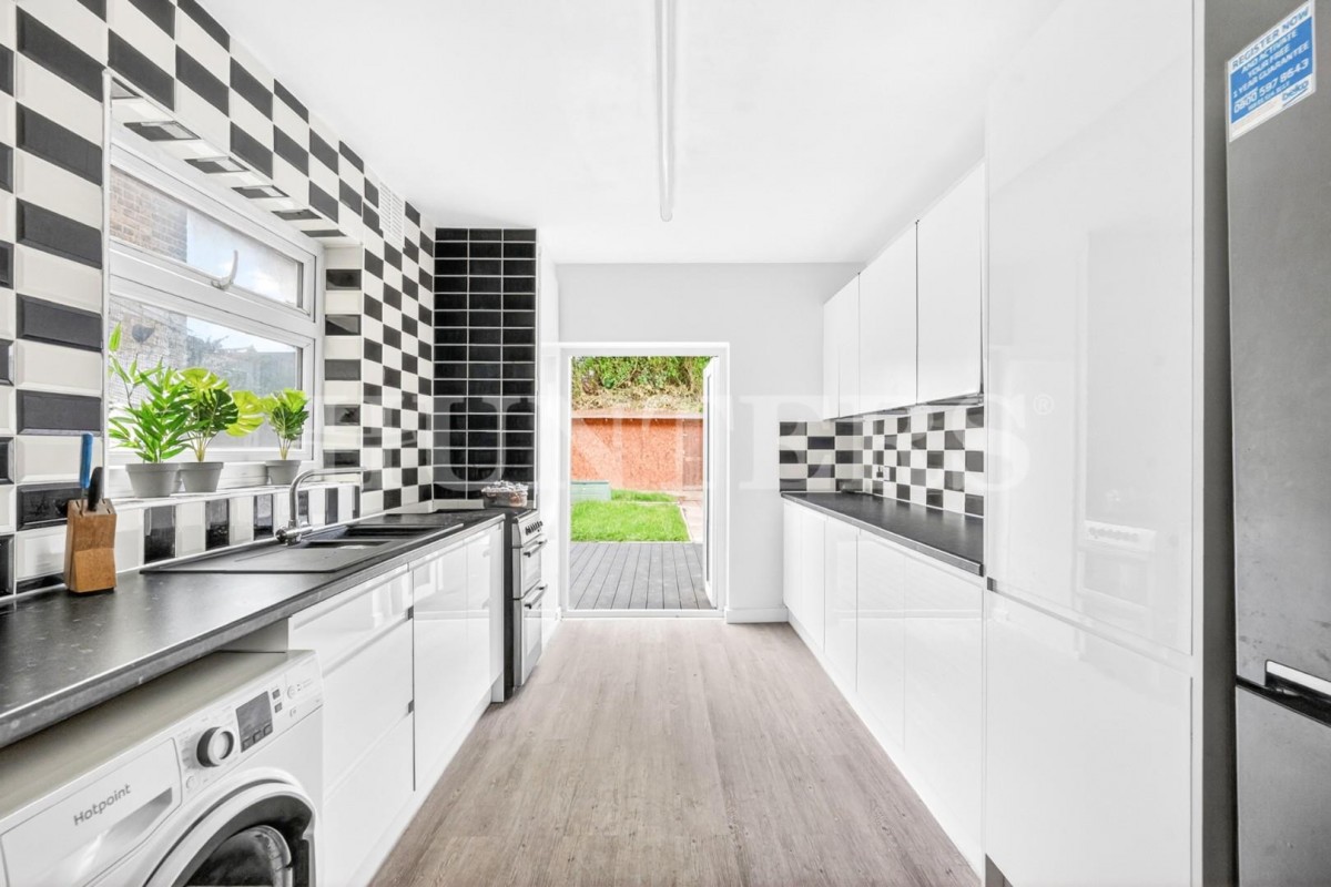 Asplins Road, London, N17