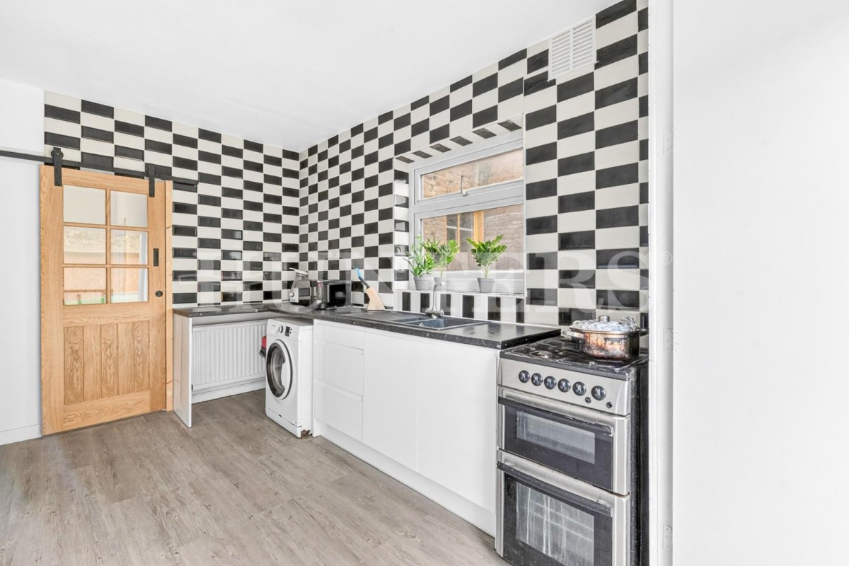 Asplins Road, London, N17