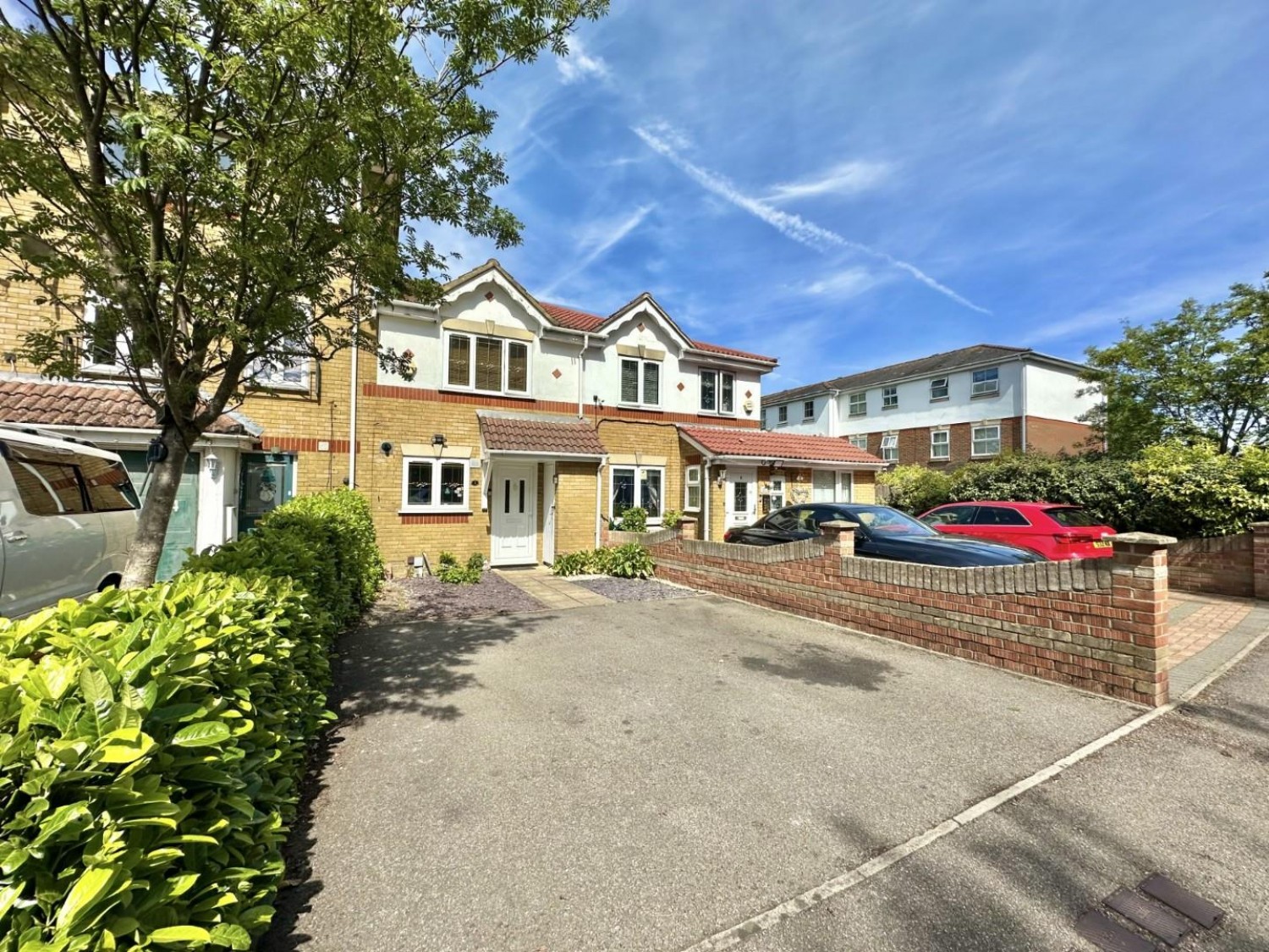 2 bedroom House for sale in Tollgate Drive, Hayes